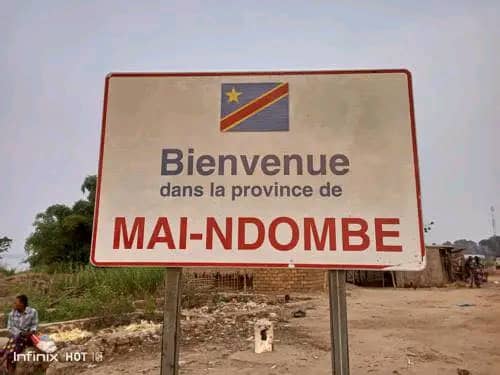 Entrée de la province du Maï-Ndombe au niveau du port Ngandambo en face de la ville de Bandundu.