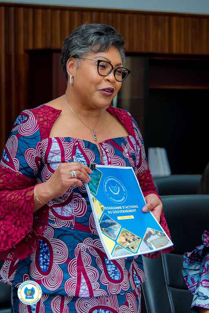 La première Ministre Judith Suminwa présentant le programme de son gouvernement au bureau de l'Assemblée nationale