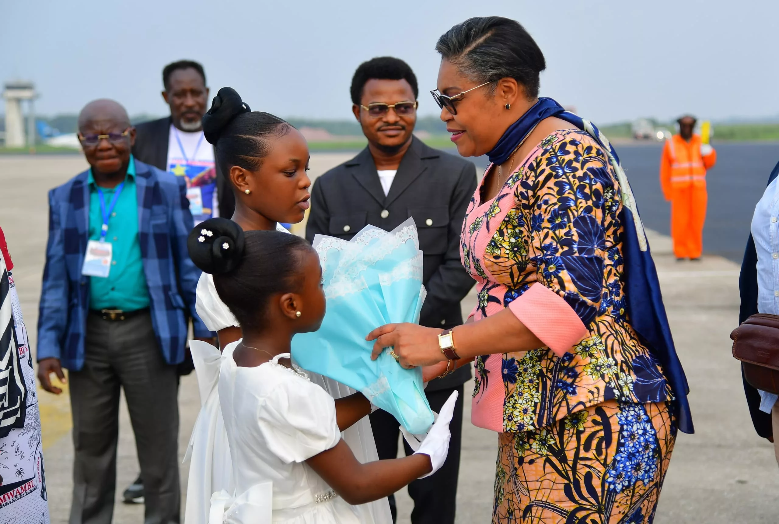 Arrivée de la Première Ministre Judith Suminwa à Kisangani pour la commémoration du GENOCOST