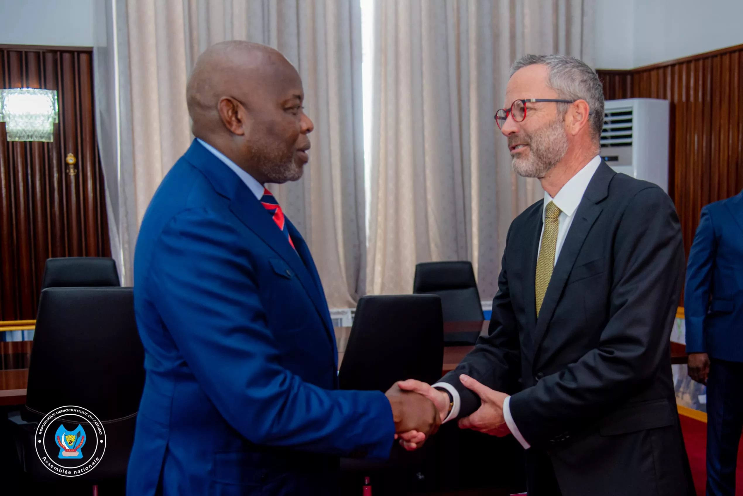 Le Président de l'Assemblée nationale de RDC Vital Kamerhe et l'Ambassadeur de la République Française en RDC, Remi Maréchaux à Kinshasa