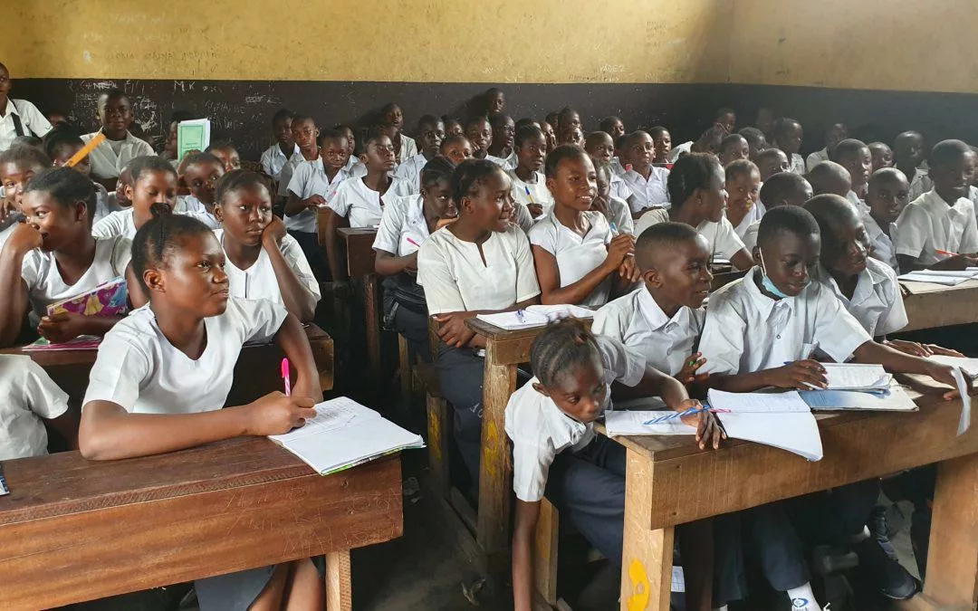 Les élèves congolais rangés dans une salle de classe.(photo d'illustration)