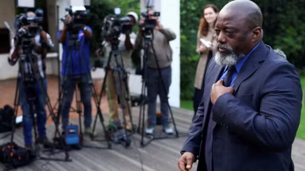 L'ancien président congolais Joseph Kabila après une rencontre avec l'ancien président sud-africain Thabo Mbeki à Johannesburg le 18 mars 2025.(photo Reuters)