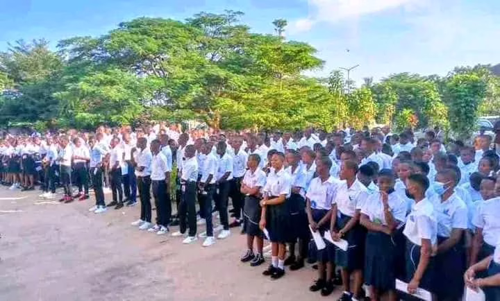 Les finalistes du cycle secondaire rassemblés dans un centre des examens d'État à Kananga