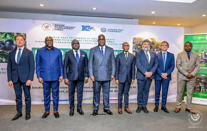 Au milieu le Président de la République démocratique du Congo Félix Tshisekedi